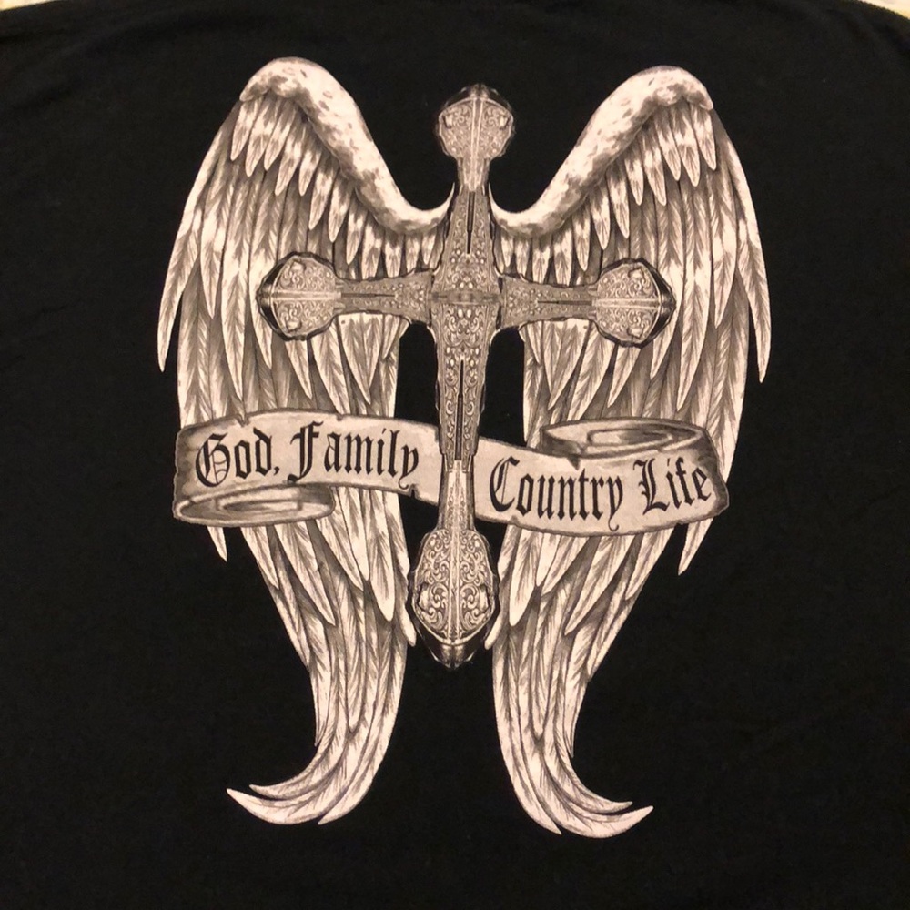Black Country Life Shirt with Cross and Wings Lg